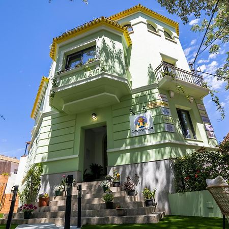 Growersgo Boutique Hostel Уелва Екстериор снимка