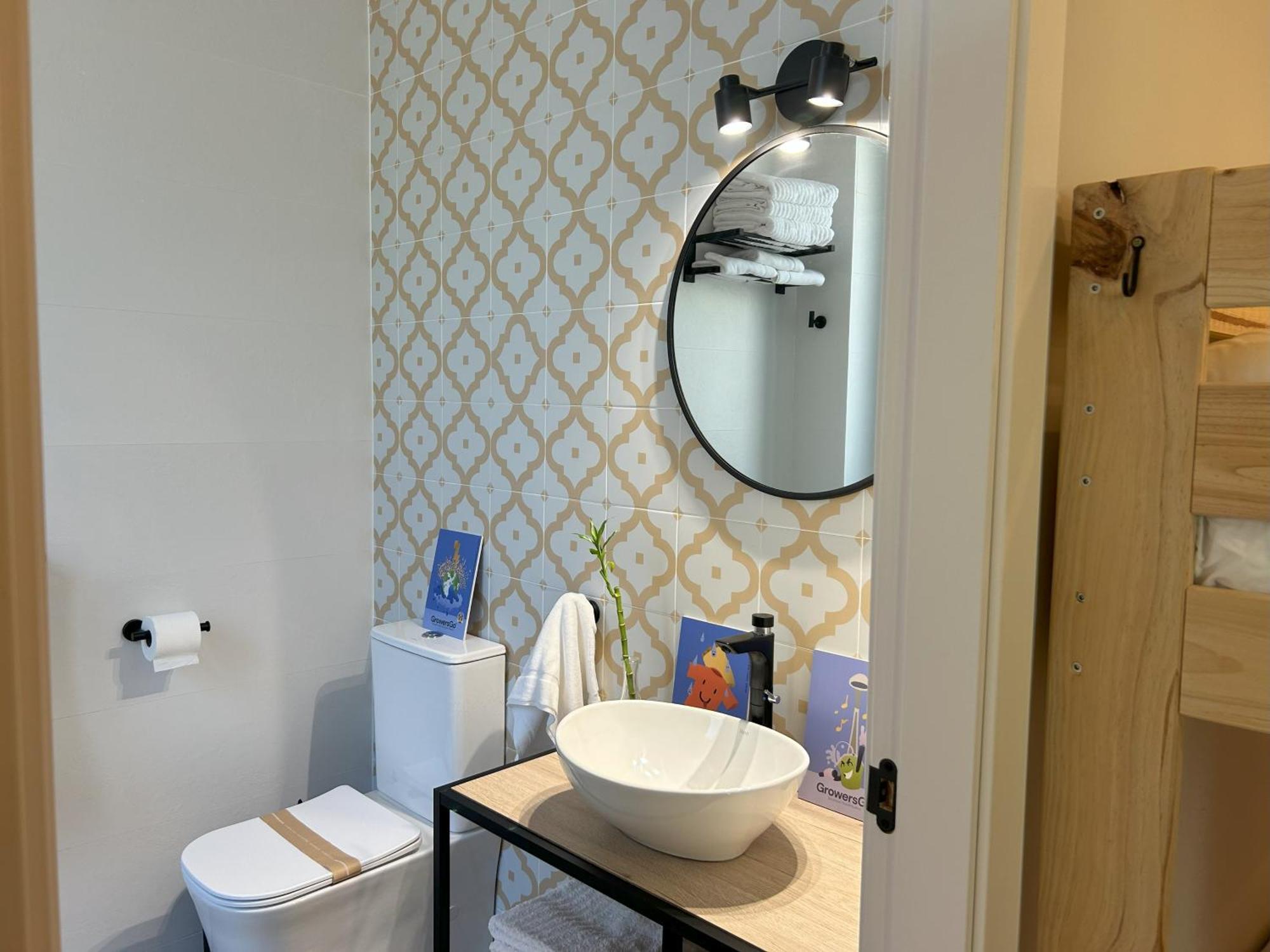 Growersgo Boutique Hostel Уелва Екстериор снимка