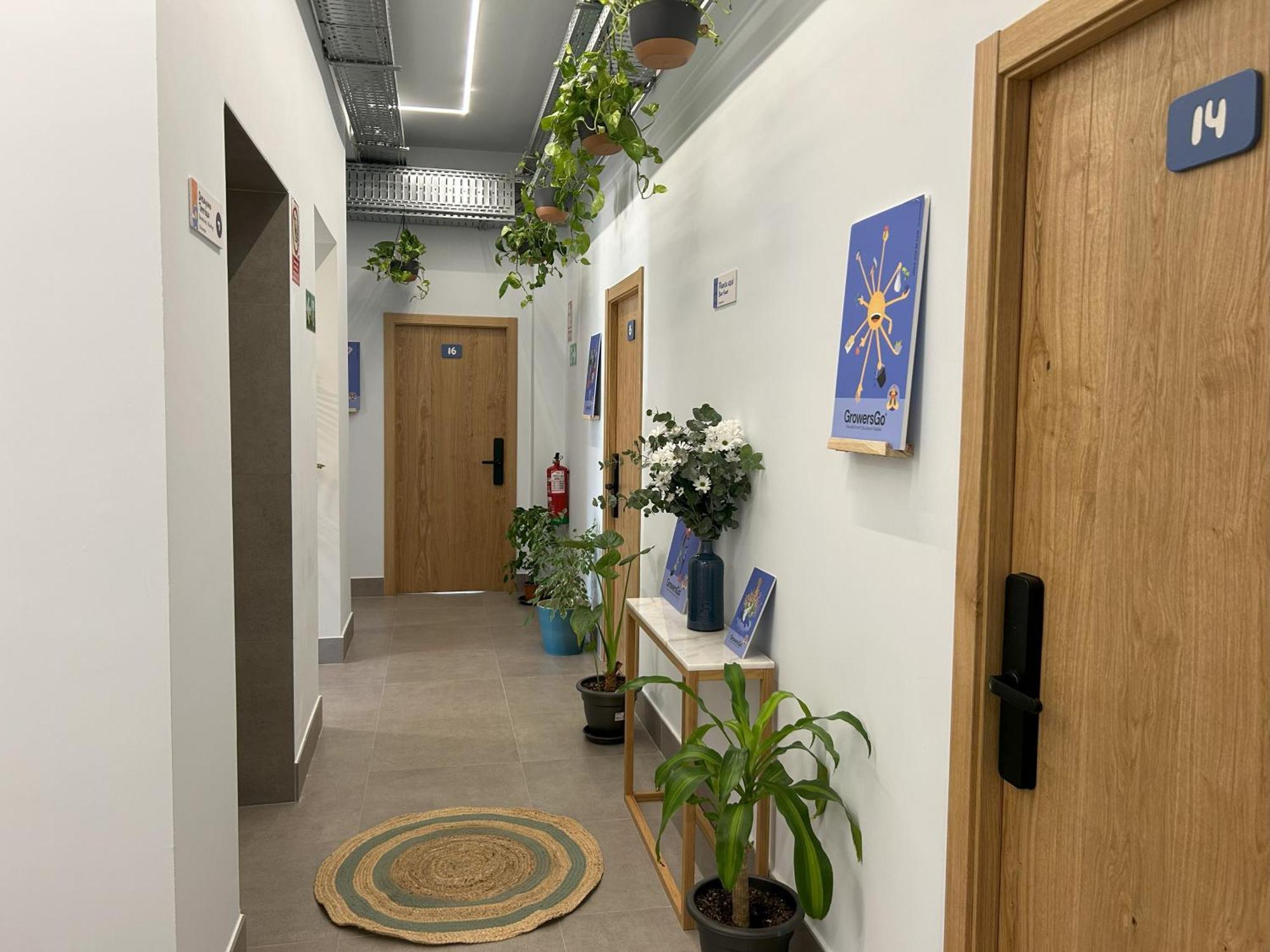 Growersgo Boutique Hostel Уелва Екстериор снимка
