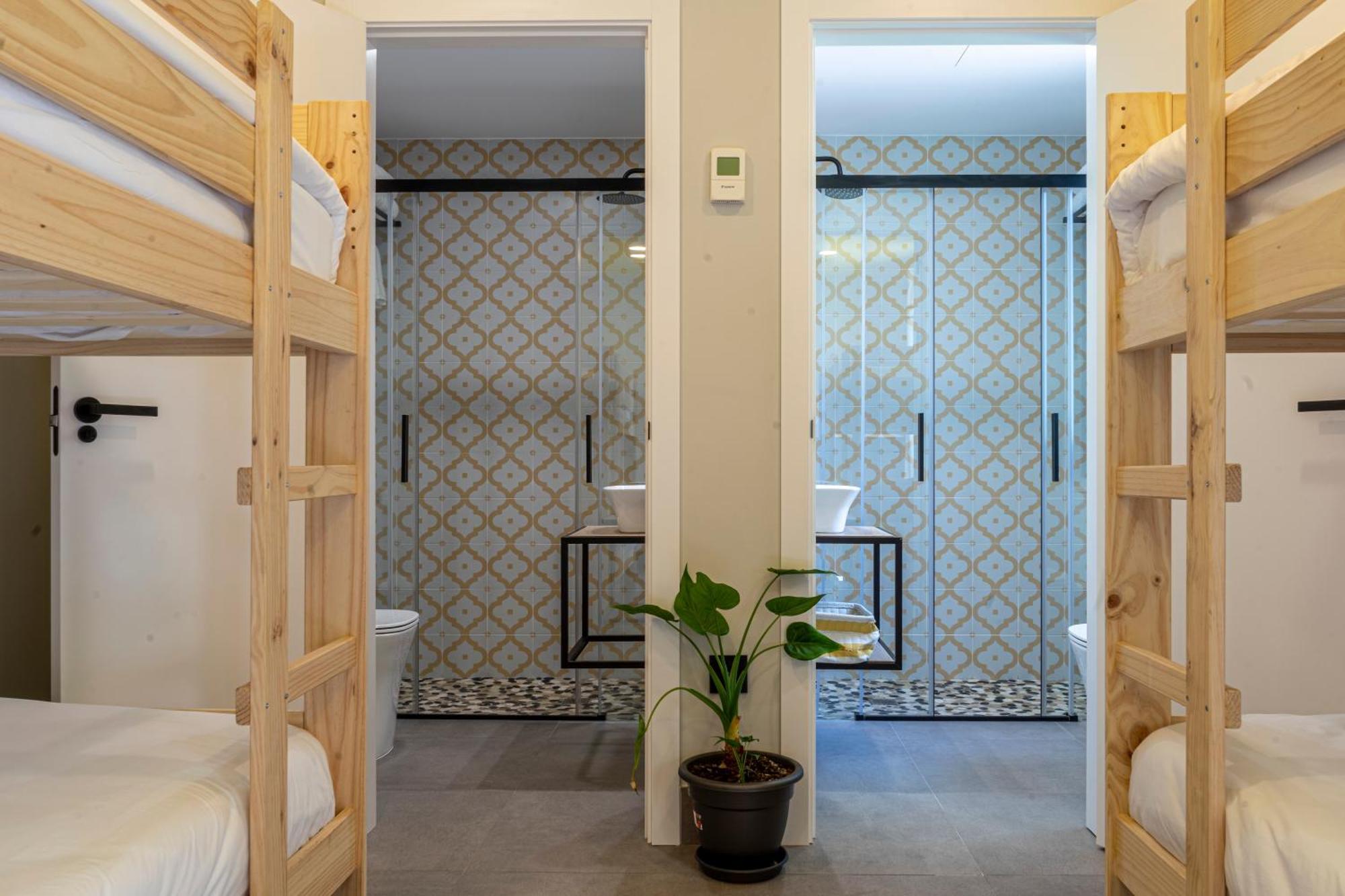 Growersgo Boutique Hostel Уелва Екстериор снимка