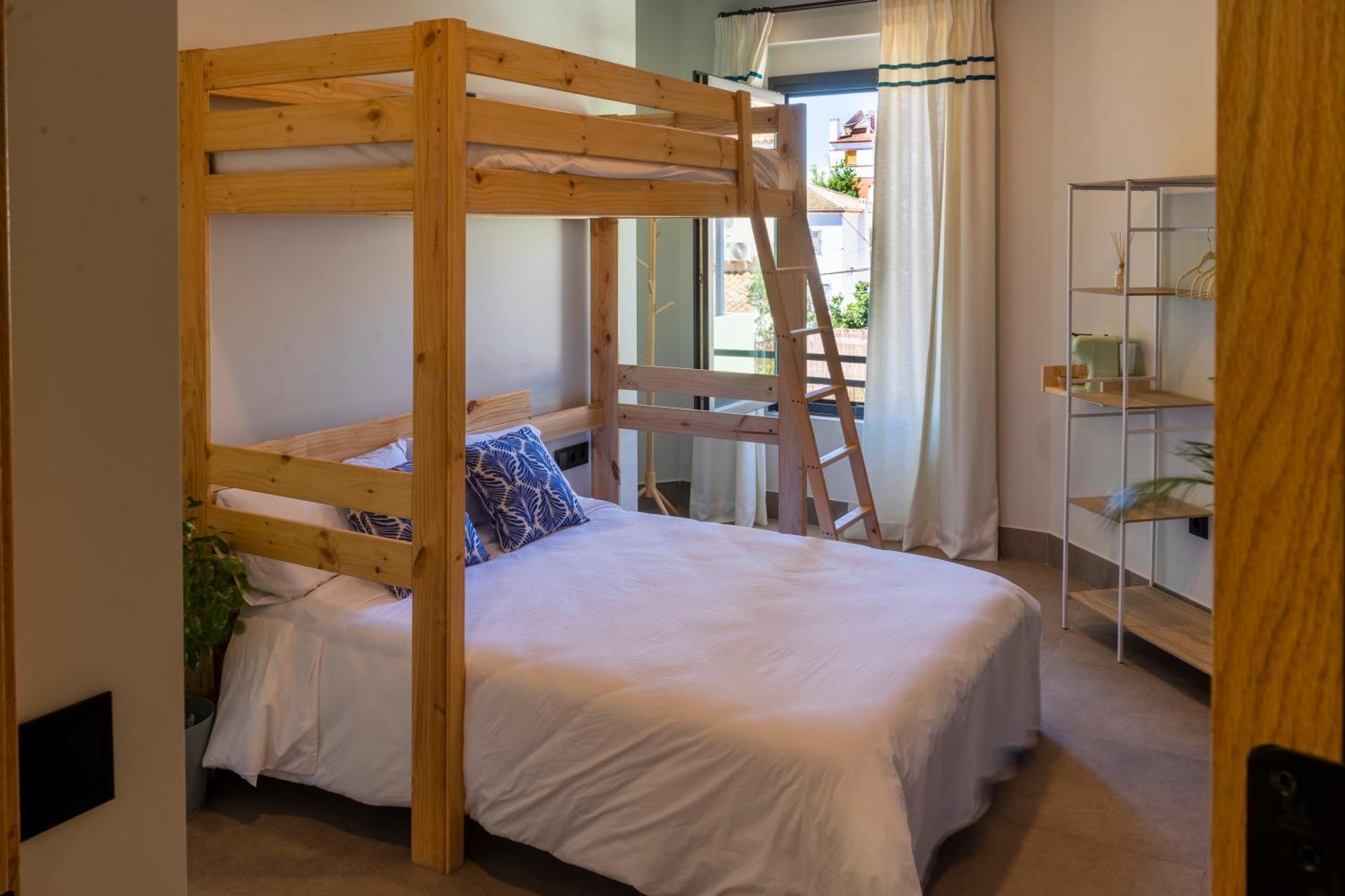 Growersgo Boutique Hostel Уелва Екстериор снимка