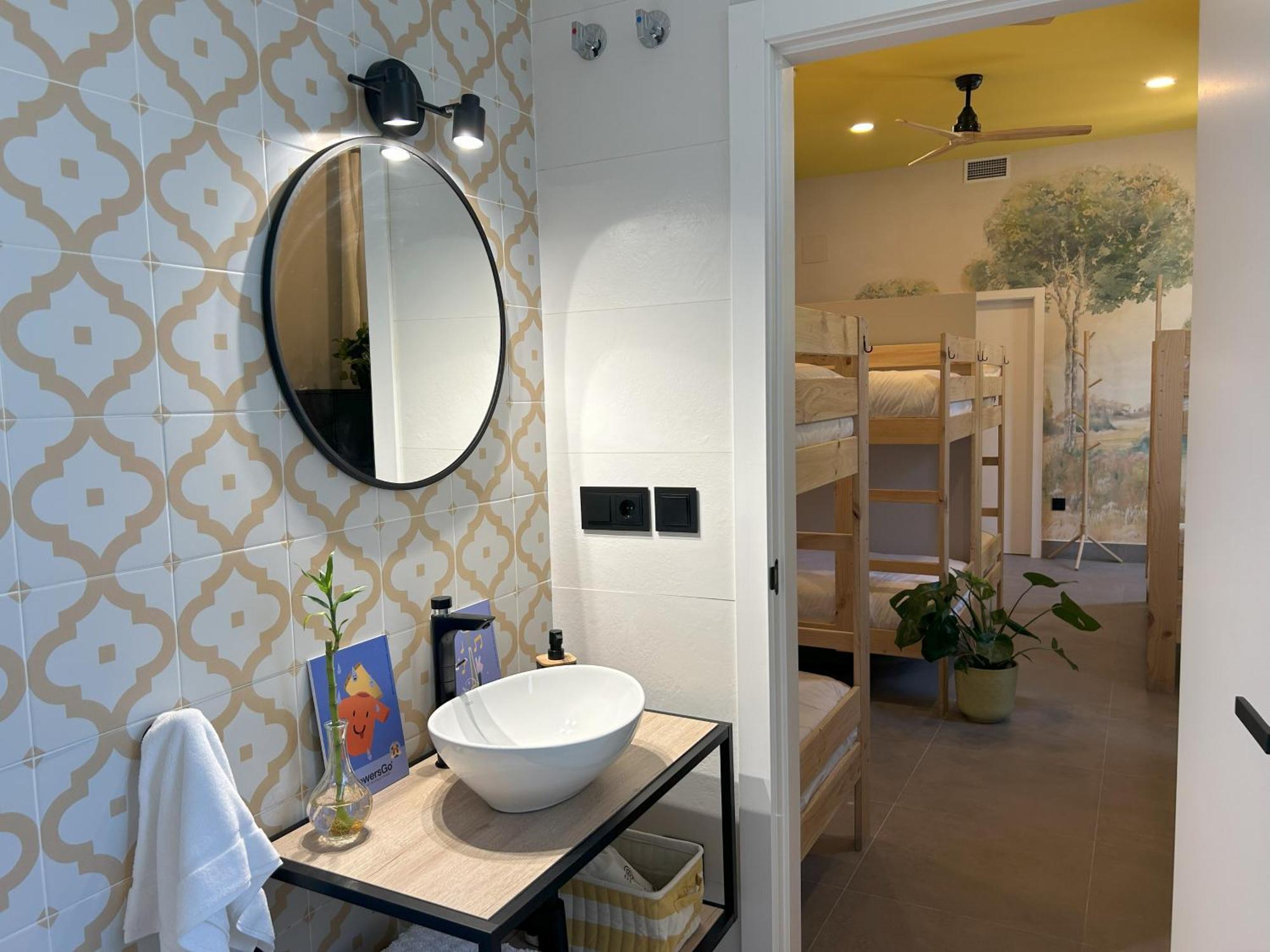 Growersgo Boutique Hostel Уелва Екстериор снимка