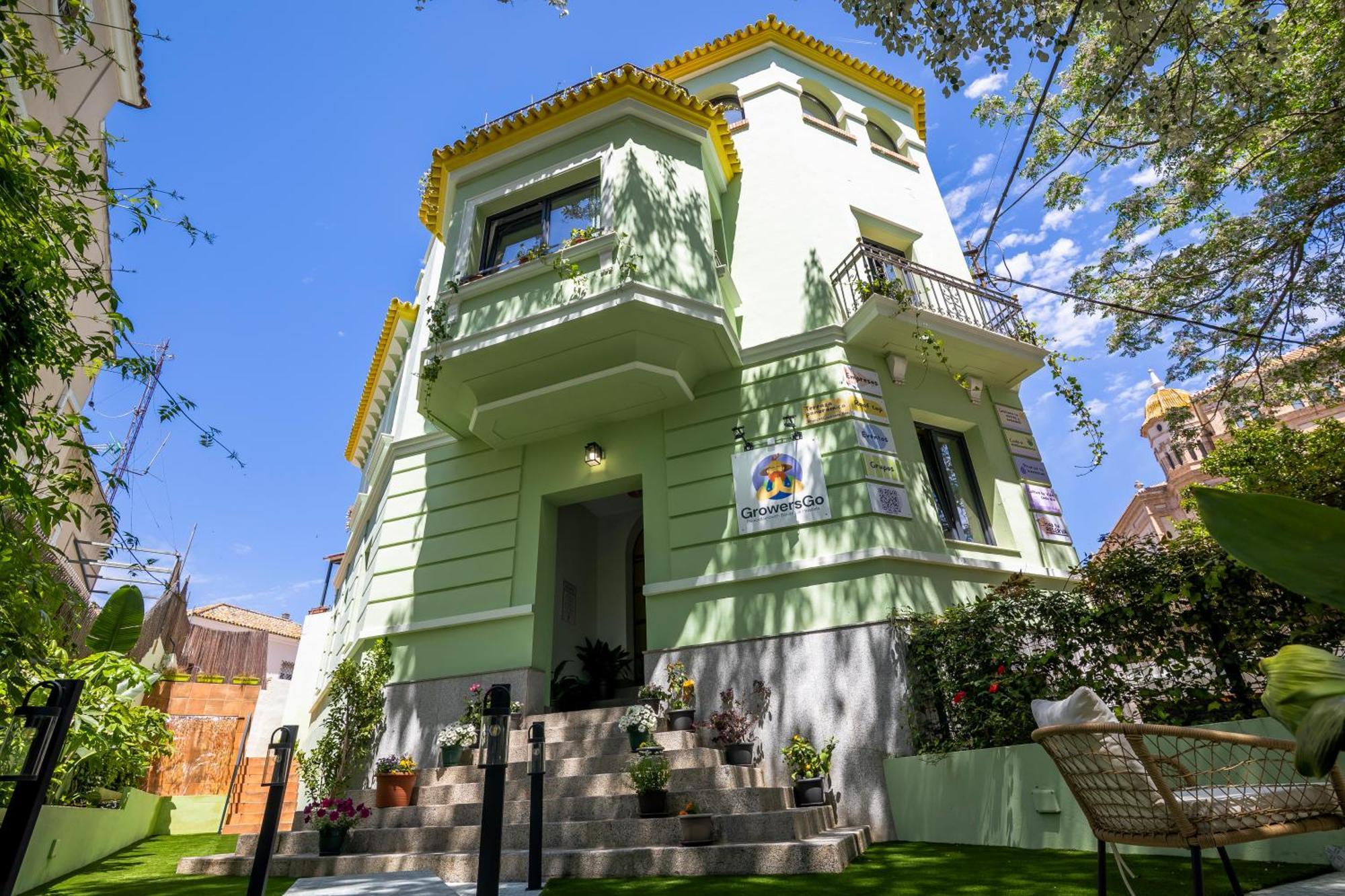 Growersgo Boutique Hostel Уелва Екстериор снимка